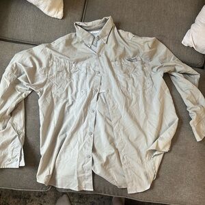 Columbia Gray Button-Up Shirt